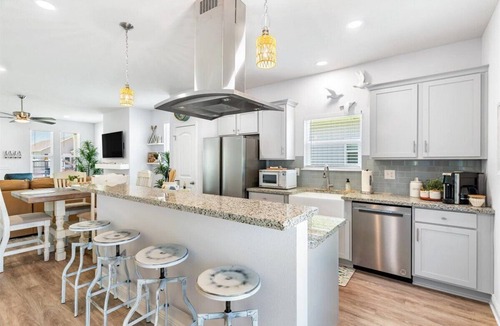 Ono Island Cottage | The Emerald Coast’s best-kept sea-cret! Lolli & Pop's Gulfside Getaway!