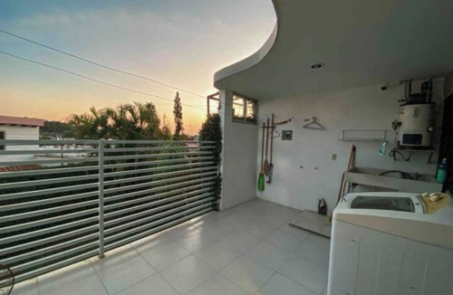 Culiacan Apartment | The King's Comfort Flowers