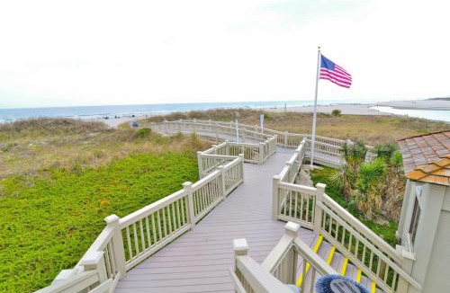 Briarcliffe Acres House | The Loft at Ocean Creek Resort w Oceanfront Pool