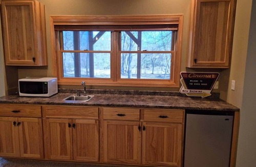New Richmond House | The River House - 4 BR Retreat on the Apple River