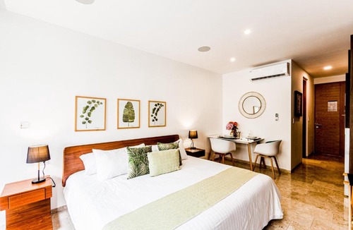 Zazil-ha Apartment | THE SHORE Vibrant Studio with Awesome Amenities