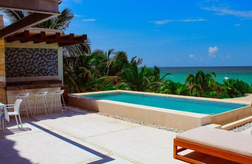 Miramar House | Therasia Luxury beachfront retreat