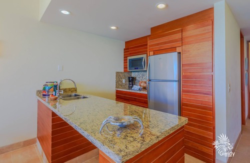 Isla Mujeres Condo | Three floors with a roof top terrace to enjoy sunrise & sunset