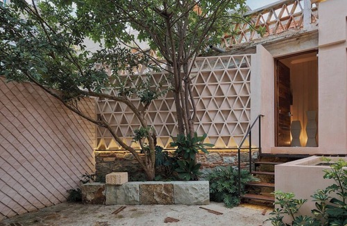 Ruta Independencia Apartment | Ti-Ladeé. Pool & AC – Walk to Historic Sites