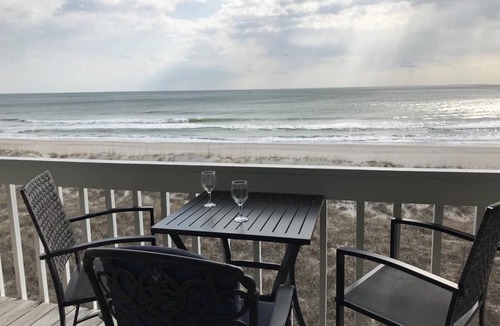 Carolina Beach Condo | Top Floor Condo w Unobstructed Ocean Views