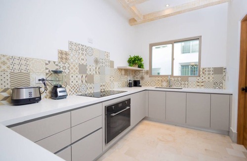 Parras de la Fuente Villa | Townhouse 2BR Pueblo Parvada