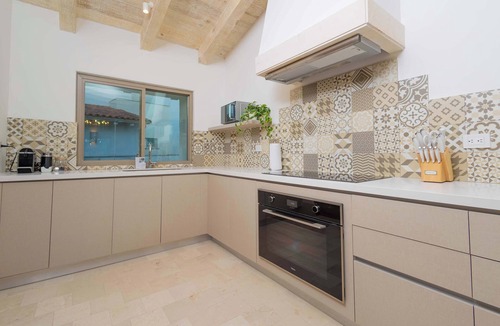Parras de la Fuente Villa | Townhouse 2BR Pueblo Parvada