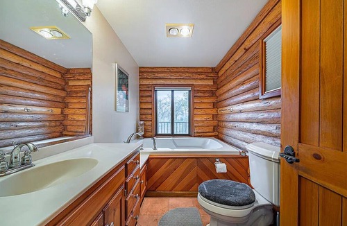 Eagle Point Cabin | Tranquil, private retreat with stunning views yet close to everything.