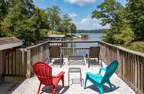 Wise House | Tranquility Cove Lakefront Private Dock Sleeps 14 *PARTIAL WEEKS AVAILABLE*