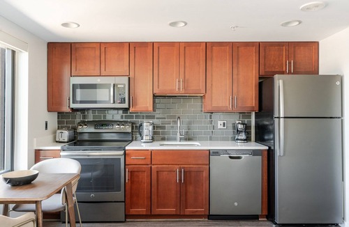 Ballston Apartment | Trendy Virginia Square 1BR w/Pool & Games, nr Metro, by Blueground