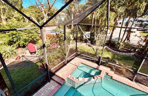 Rocky Point Apartment | Tropical 2BR Oasis w/Pool/Kayaks/Bikes/Grill