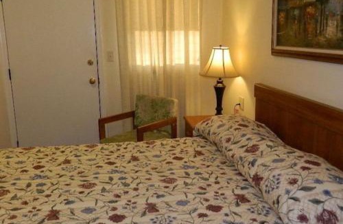 Manasquan Hotel | Twin Oaks Motel