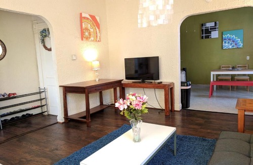 Vallejo Apartment | Two-Bedroom Apartment near Napa, Six Flags & Freeway