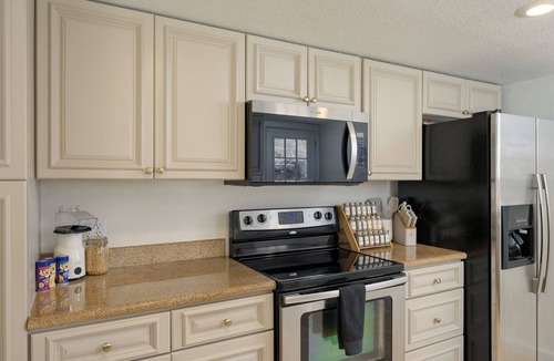 Applewood Villages House | Ultimate Group Retreat, 2 Homes 2 Hot Tubs, Sauna