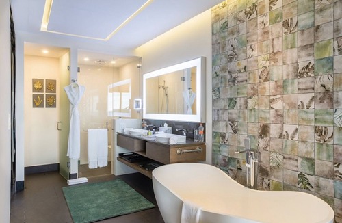 Punta Sam Apartment | Ultra Luxurious Suite Made Affordable, Cancun