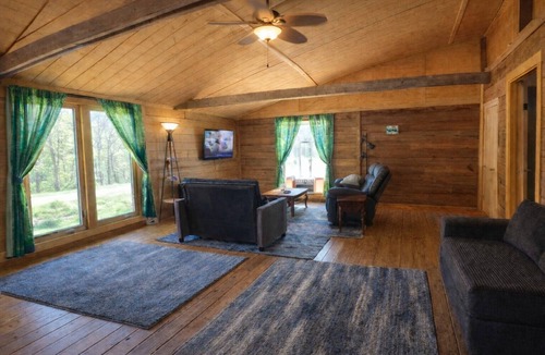 Licking Cabin | Uncle Art's Cabin