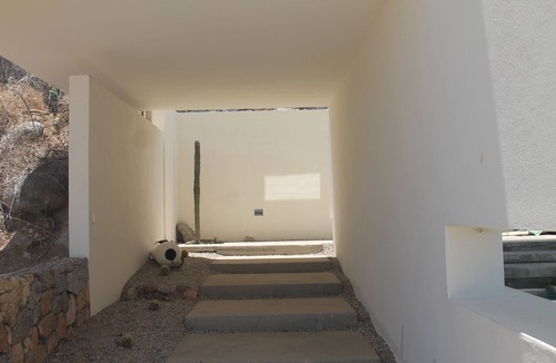 Los Zacatitos House | Unique Chic Eco-Retreat in beautiful Zacatitos - designed by J. Campos