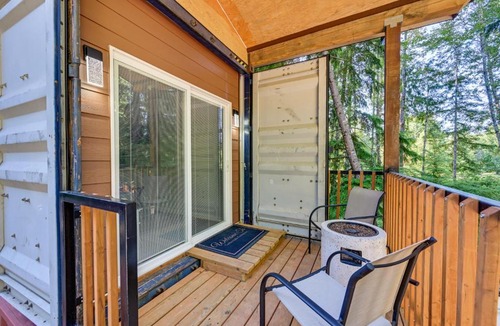Pierce County Apartment | Unique Container Studio w/Deck & Fire Pit!