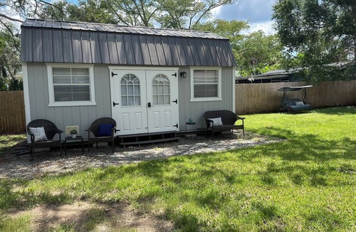 Tarpon Springs Cottage | Unique cottage located in the heart of Tarpon Springs.