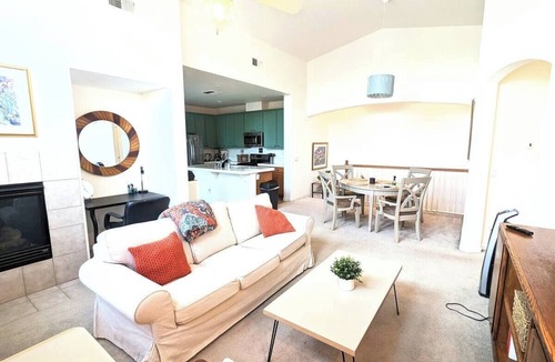 Southwestern Sacramento Condo | Updated, furnished 2 bd/2bth condo with attached garage in fabulous Elk Grove!