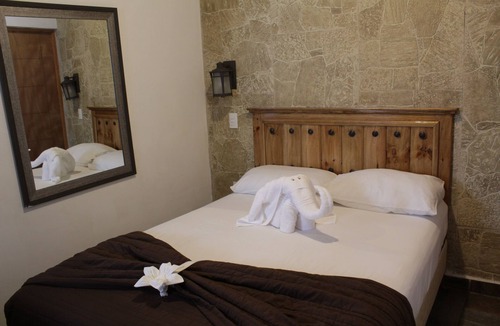 Lomas de Mazatlan Hotel | Venados Inn