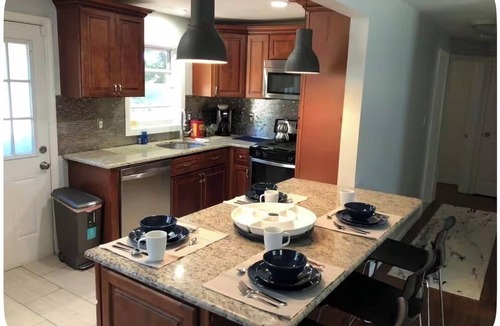 Lodi House | Very Convenient Cozy 2 Bedroom close to Met Life, NYC, HUMC, American Dream Mall