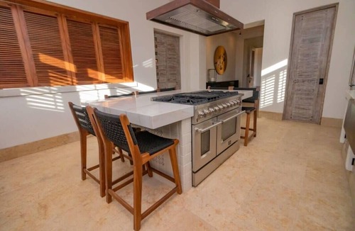 Parras de la Fuente House | Villa 4BR Pueblo Parvada