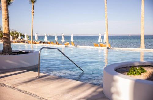 La Paz House | Villa #7 at Puerta Cortes Resort! Golf - Beachclub