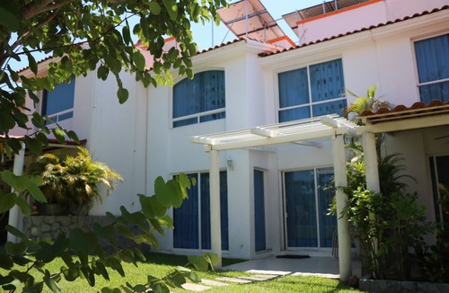 Granjas del Marques Villa | Villa Acapulco Diamante