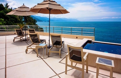 South Shore Hotel Area Villa | Villa Bahia - 4 BR