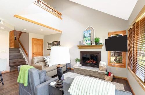 The Galena Territory House | Villa Birdie