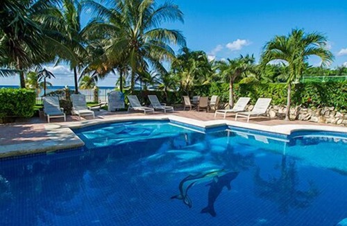 Colonia Centro Villa | Villa las Uvas, Luxury Beachfront Villa in the Caribbean.