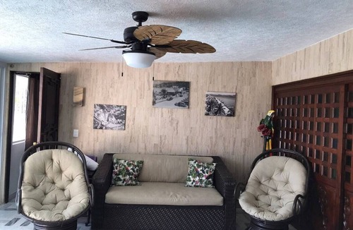 Caleta Villa | Villa Los Pericos