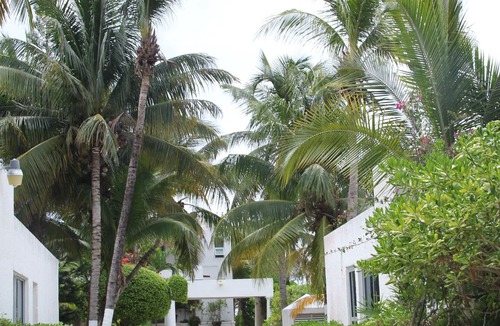 Playa del Secreto Villa | Villa Picon is a private home with the Caribbean ocean at your feet.