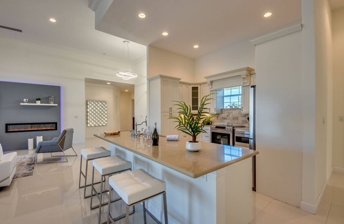 Yacht Club Villa | Villa Pure Elegance - new building on water with heated pool/spa, for boaters