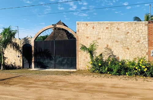 La Huerta Villa | VILLA TENACATITA COSTALEGRE