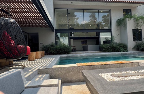 Avandaro House | Walk to Avandaro center, 6 bedrooms, private pool, jacuzzi, firepit, karaoke