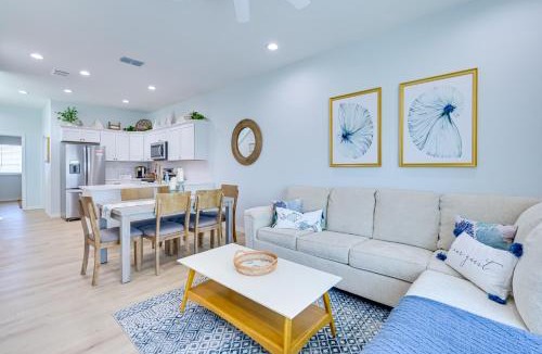Hudson Beach Estates House | Walk to Beach! Waterfront Hudson Townhome