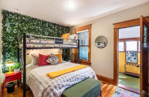 City Park House | Walk to Denver Zoo: City Park Getaway w/Garden