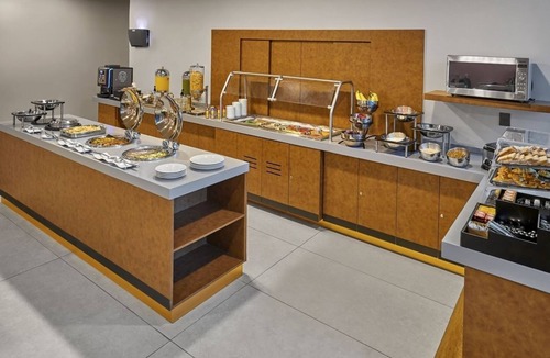 Zona Paseo Montejo House | Walk to Everything from Your Mérida Marriott City Express Rooms - 4 Units