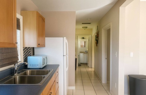 Lincolnville House | Walkable Downtown Retreat St. Augustine Escape with Parking & Balcony View