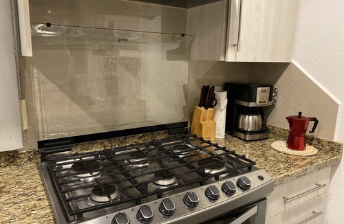 Ixtapa - Zihuatanejo Condo | Walking Distance to Playa la Ropa
