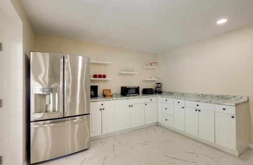 Golts Apartment | Walkout Studio in Townsend w/Shared Pool Access