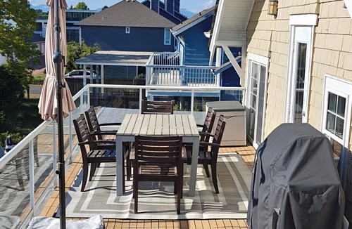Point Roberts Apartment | Waterfront Maple Beach Apartment - rented as either 2 bed 2 bath or 3 Bed 3 bath