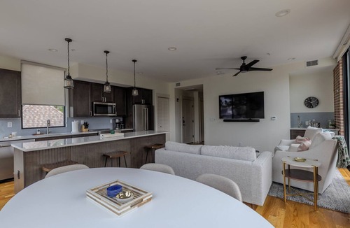 Princeton Apartment | Welcome to Princeton's finest 2 bed+2bath located in the heart of downtown!