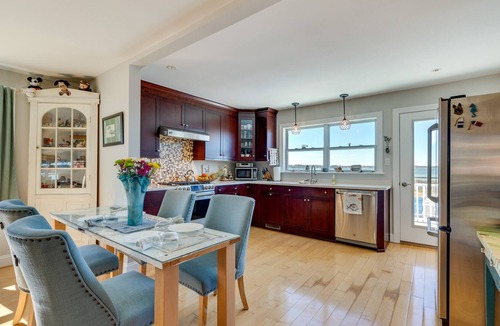 Windmill Point Cottage | Welcoming Cottage w/ Outdoor Pool & Water Views!