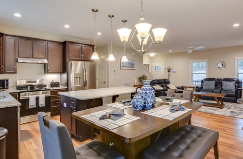 Taylortown House | West End Home, Close to Pinehurst Golf Courses!