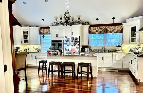 Greenville - Spartanburg House | Whispering Willow Retreat. Offering the Highest Level of Warmth and Comfort.
