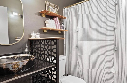 Clifton House | Whole House 35 mins to DC Top Neighborhood