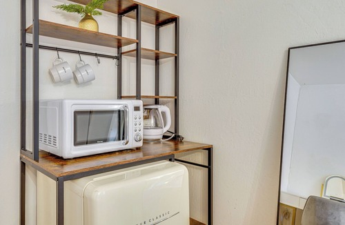 Walnut Creek House | Work & Relax! Updated Walnut Creek Home w/Office